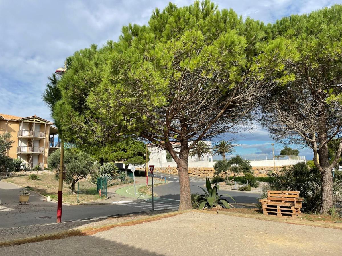 Vvf Narbonne-Plage Saint-Pierre-La-Mer 弗勒里 外观 照片